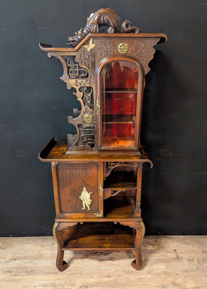 Cabinet Asiatique d'Inspiration Art Nouveau