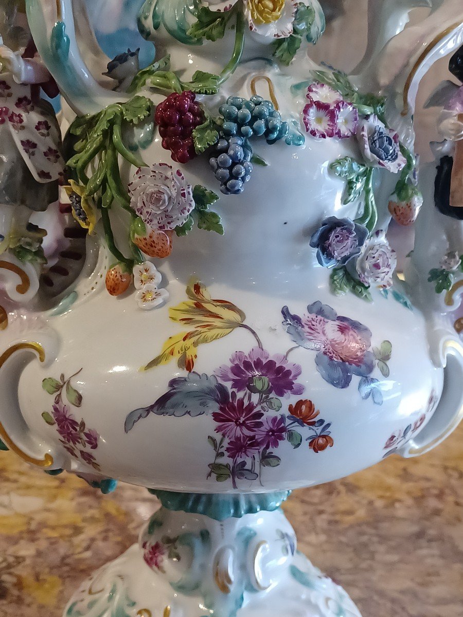 Paire de vases " Pot pourrit " en porcelaine polychrome-photo-1