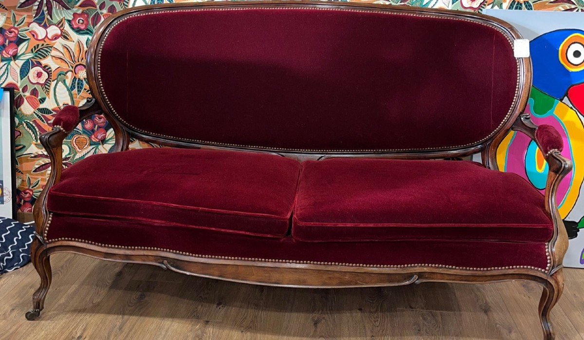 Napoleon III Period Sofa In Mahogany – Elegance And Authenticity For Sale: Magnificent Sofa 