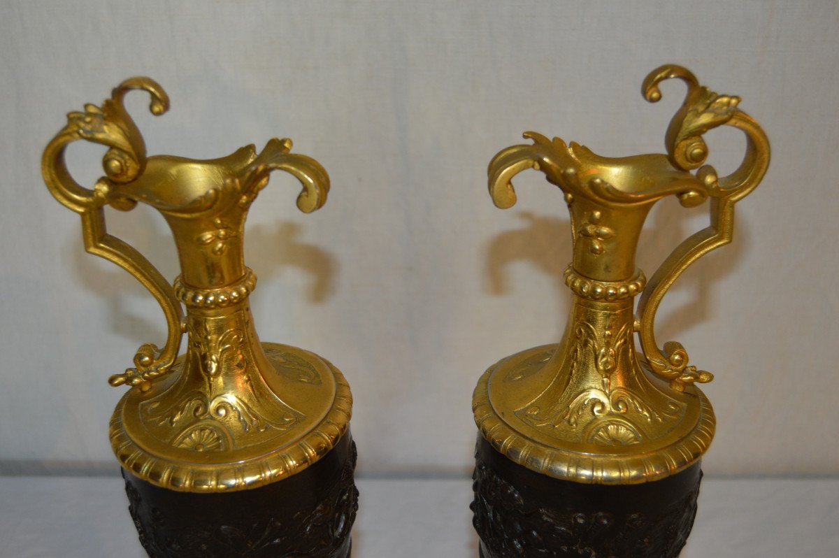 Paire d'Aiguières En Bronze Doré d'époque XIX ème-photo-3