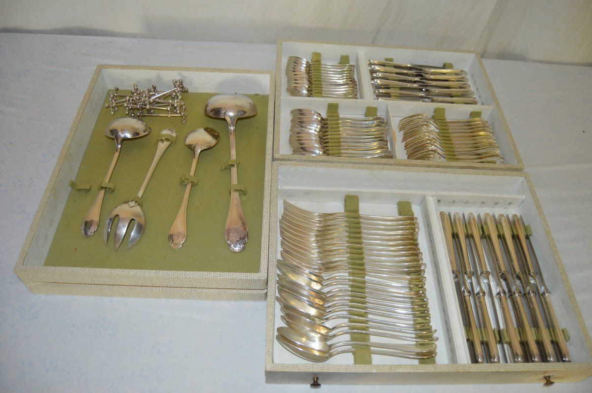 Christofle 88 Piece Pompadour Model Cutlery Set