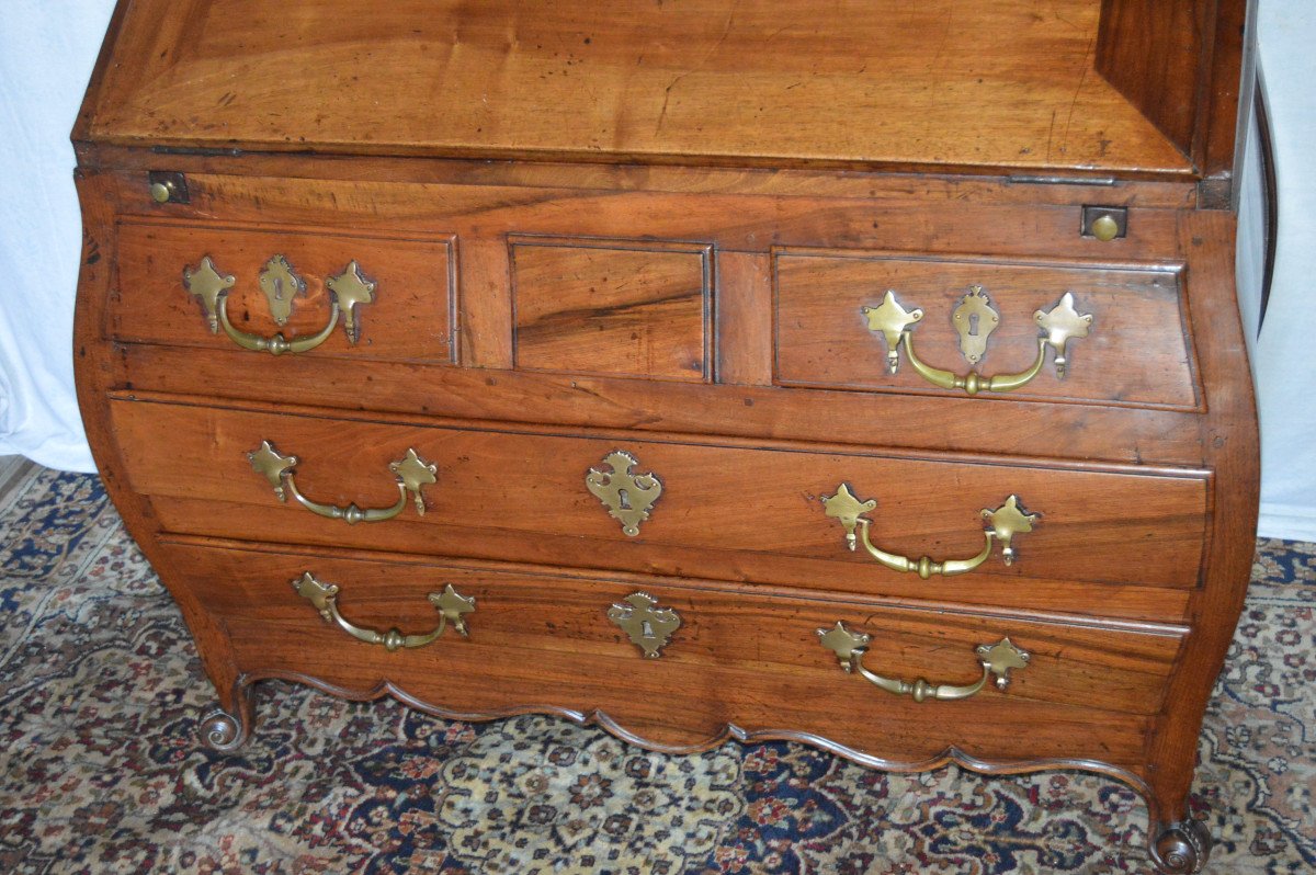 Louis XV Period Scriban Walnut Commode-photo-4