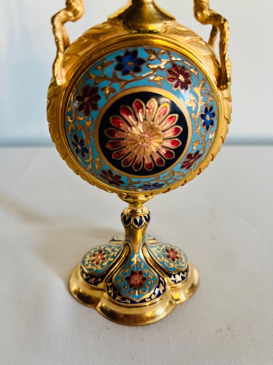 Paire de vases bronze doré émaux style Persan-photo-3