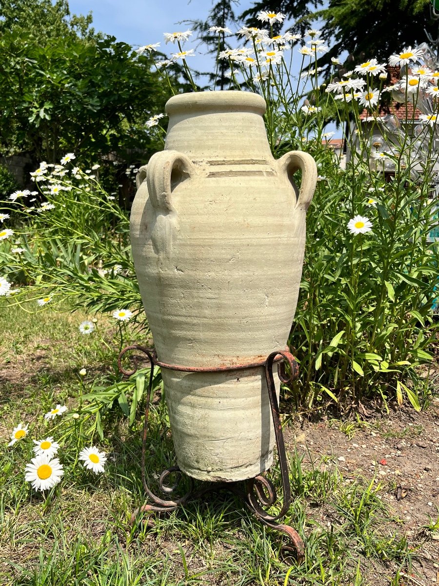 Amphora And Its Support-photo-4