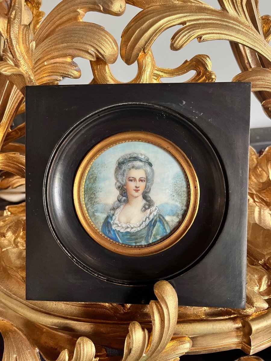 Miniature sur ivoire portrait de Madame de Montesson 