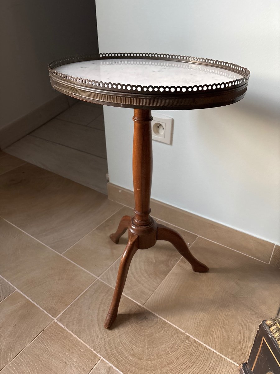 Louis XVI Oval Pedestal Table 