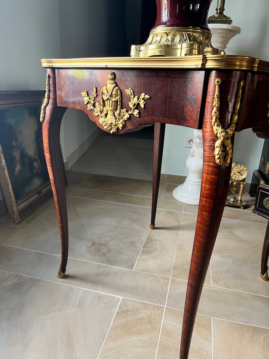 Salon Table In Marquetry And Gilded Bronze-photo-4