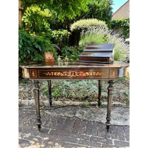 Louis XVI Bureau Plat In Marquetry