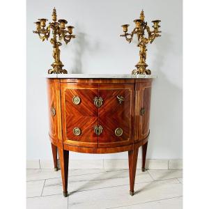 Commode demi- lune à vantaux marqueterie d’époque Louis XVI 