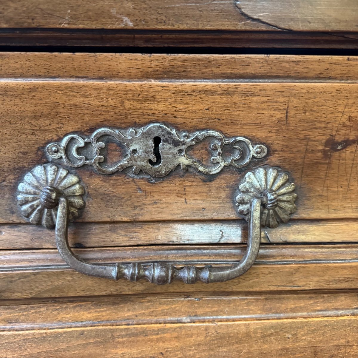 Tomb Chest Of Drawers -photo-4