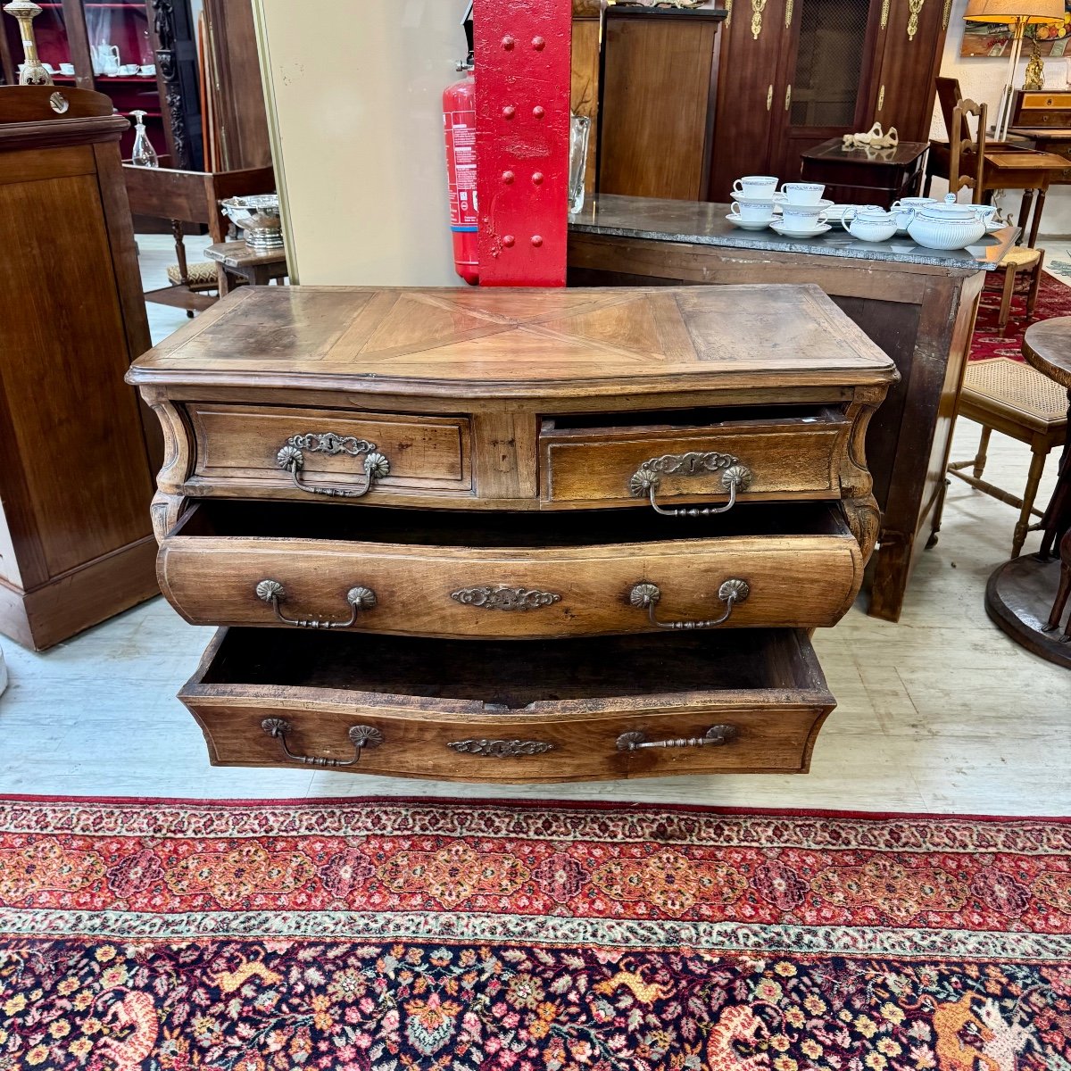 Tomb Chest Of Drawers -photo-1