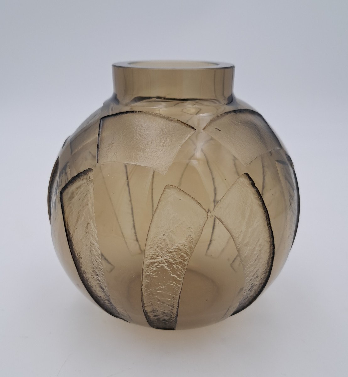 Charder French Glass, Art Deco Ball Vase