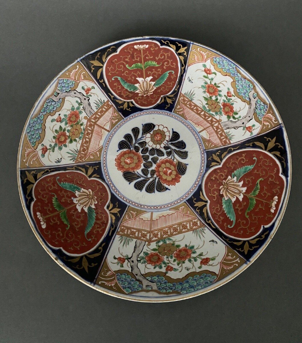 Large 19th Century Imari Porcelain Dish With Floral Decoration-photo-2