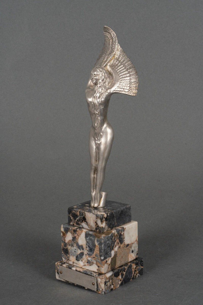 Victoire en bronze argenté femme ailée XXe sur socle en marbre-photo-2