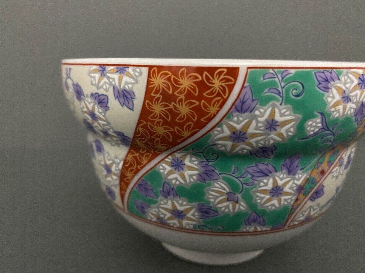 Pot couvert en porcelaine de Chine marquage rouge XXe décor floral-photo-7