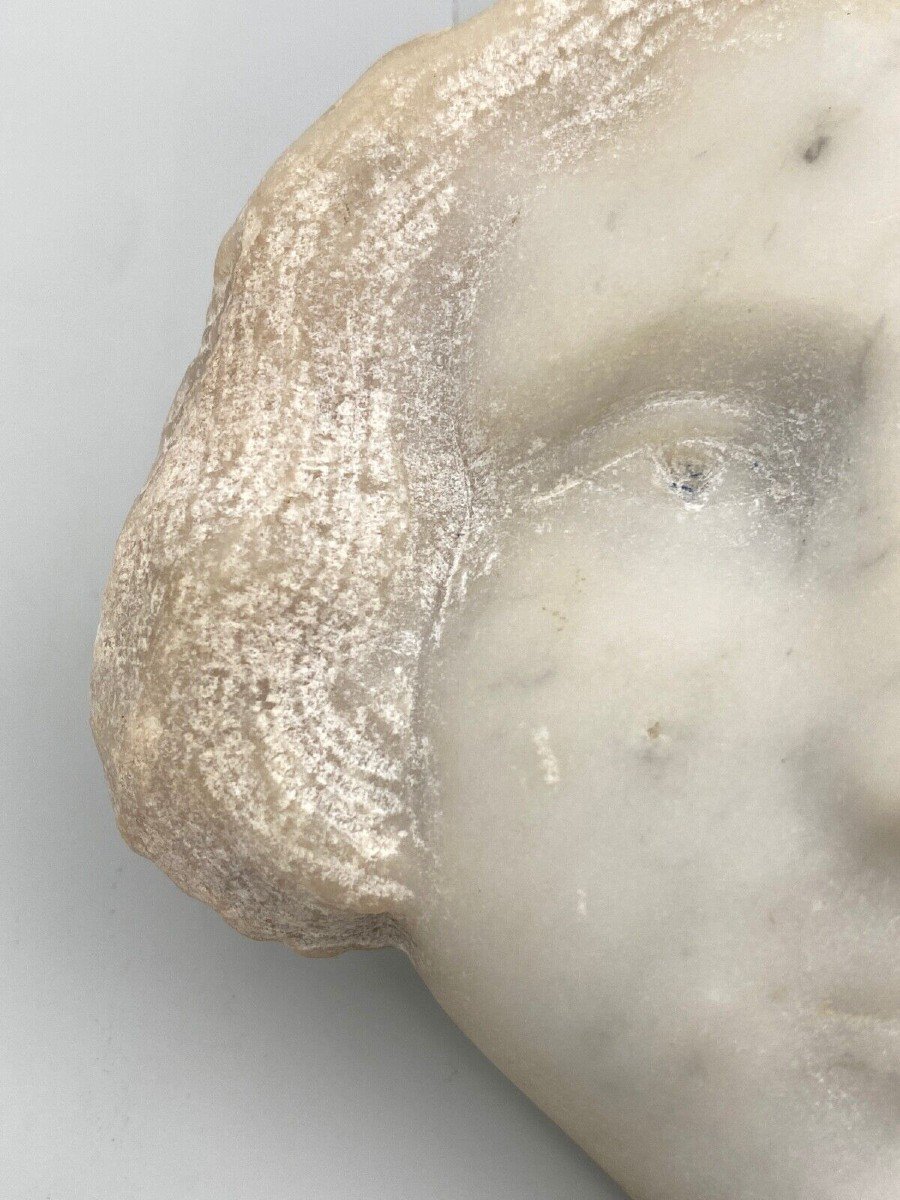 Head Of A Young Girl In Marble In The Style Of The Haute Epoque 20th Century Sculpture-photo-2