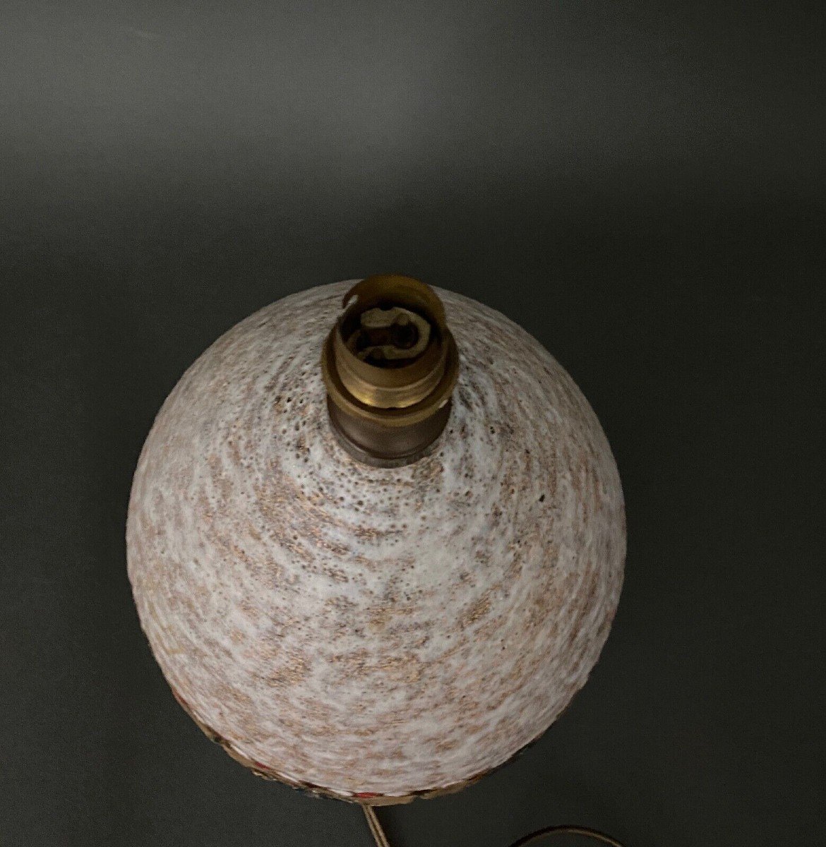 Lampe Accolay par Raphael Giarrusso en céramique perforée grès 1970-photo-3