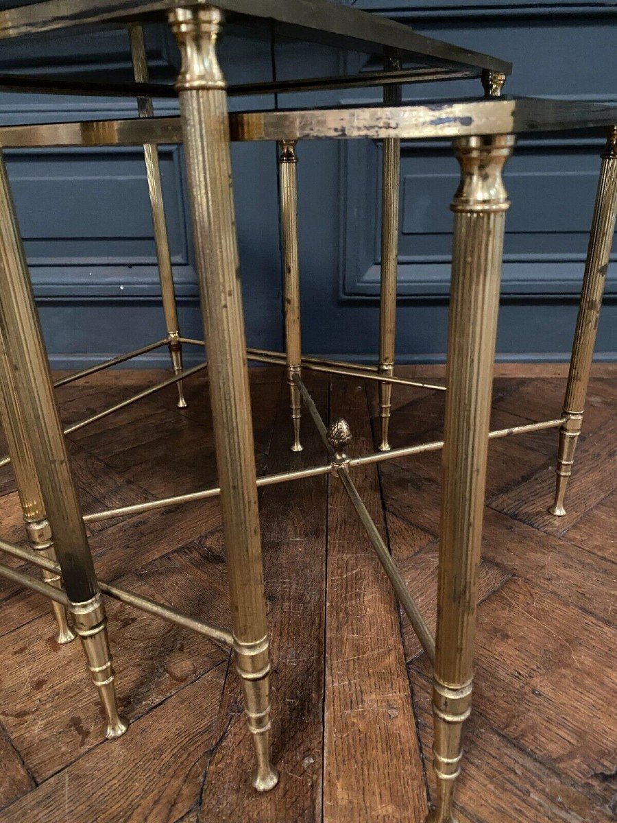 Three 1970 Nesting Tables In Gilded Metal And Smoked Glass-photo-1