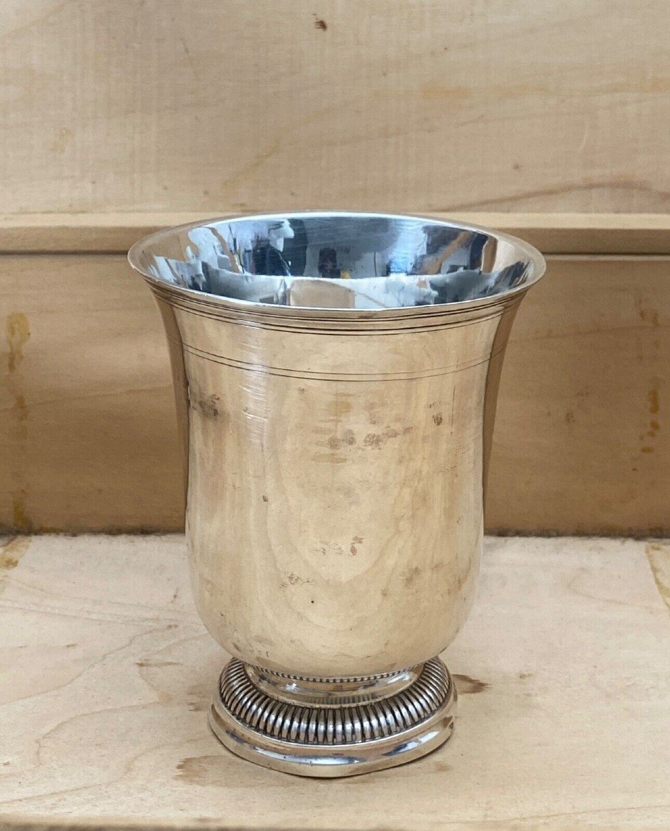 Timbale en argent pied douche XVIIIe Fermiers généraux perlage godrons