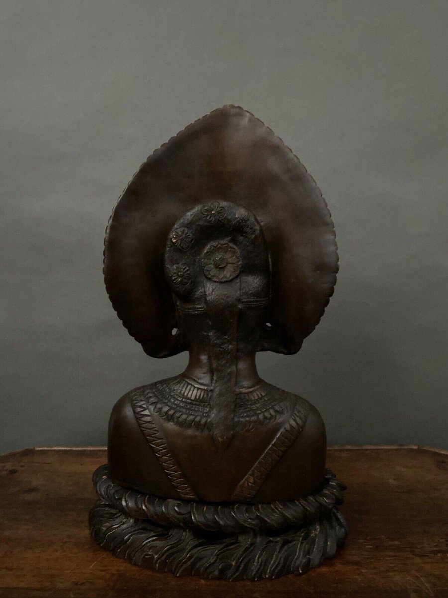 Bust Of Balinese Indochinese Dancer Crowned Peacock Wheel Bronze-photo-3