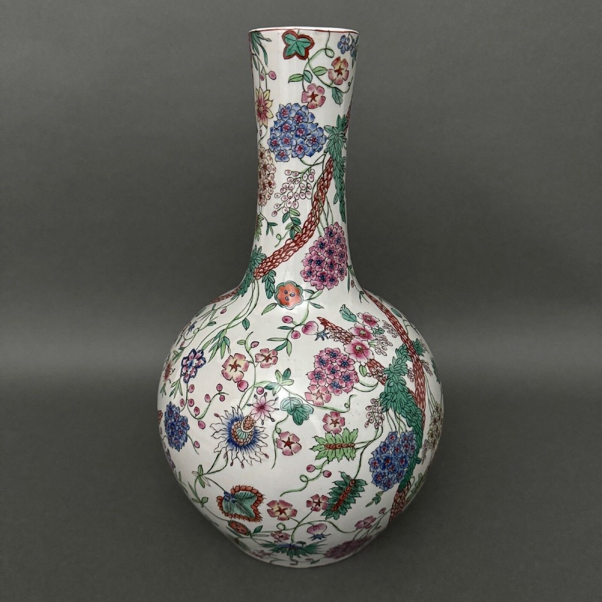 European Vase In The Chinese Style, Plant Decoration, Gourd Shape, Early 20th Century