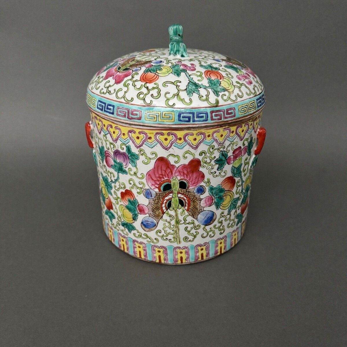 Covered Porcelain Pot China Decorated With Butterflies 19th Century-photo-1