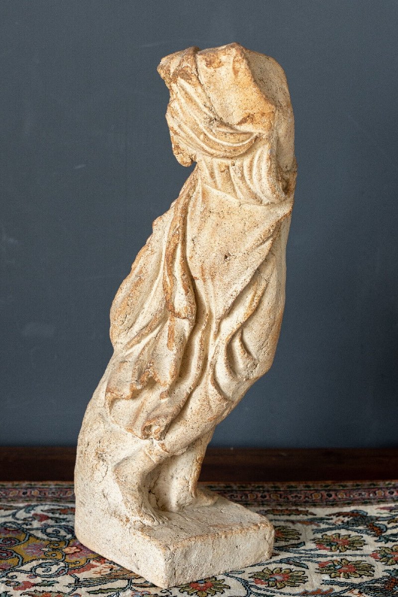 Statue de femme danseuse à l'Antique modelage atelier Michel Caryl Provence-photo-1