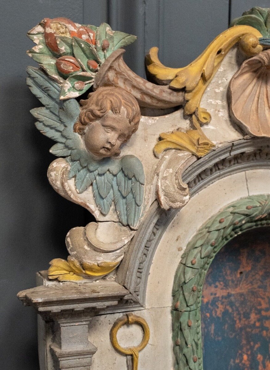 Niche retable autel sculpté polychrome du XVIIe ornementé d'anges-photo-4