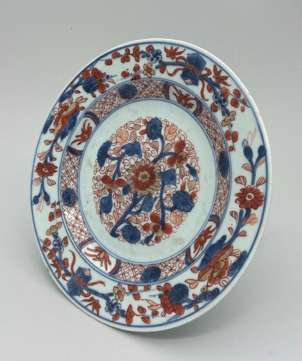 Assiette en porcelaine d'Imari à décor floral Japon-photo-3