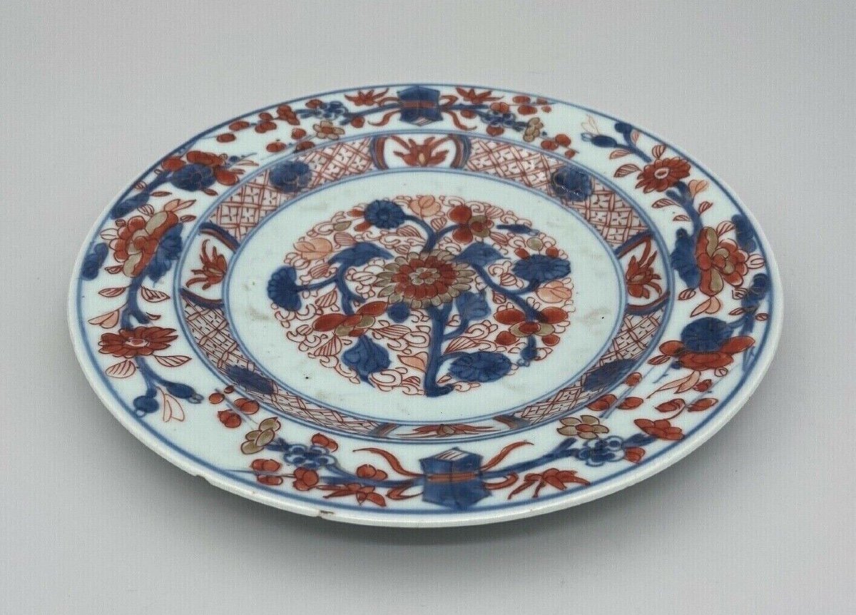 Assiette en porcelaine d'Imari à décor floral Japon-photo-4