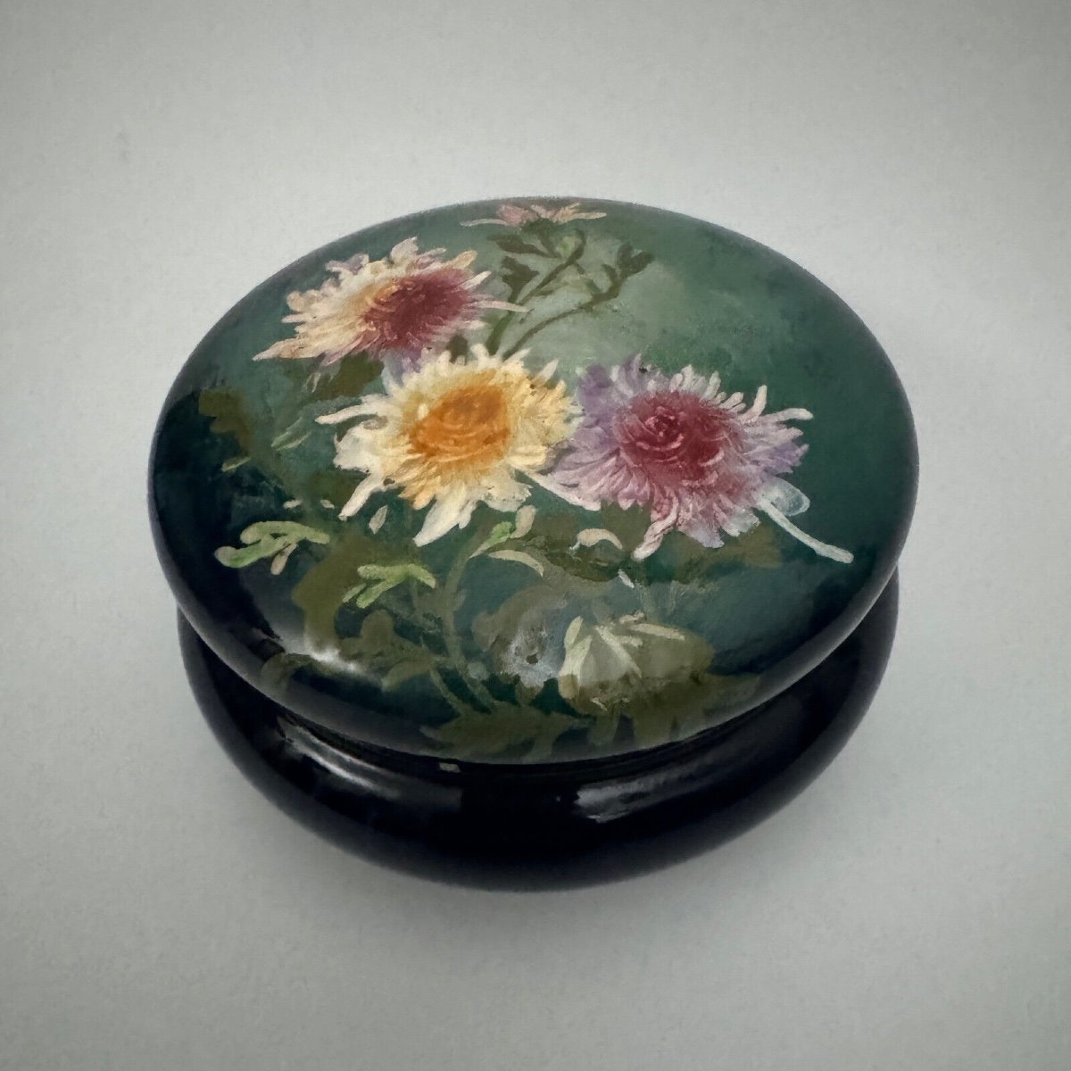 Impressionist Barbotine Candy Box 1900 Decorated With Dahlias-photo-2