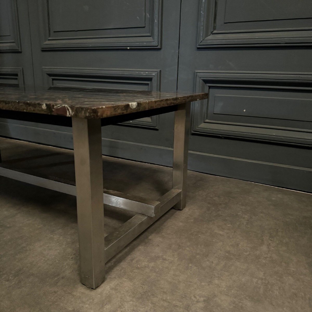 1970 Coffee Table With Fossilized Stone Top On A Chrome Base-photo-1