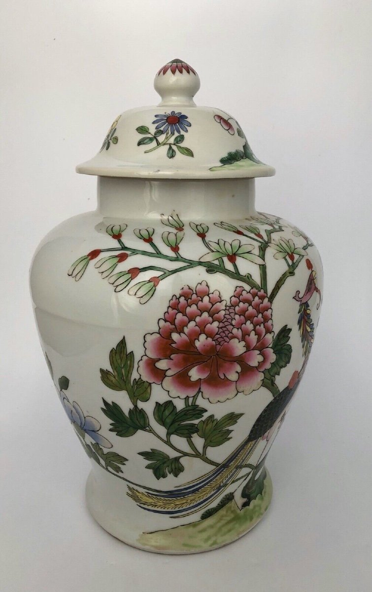 China Indochina 19th Century Porcelain Pot With Peony Decoration And Pair Of Birds-photo-3