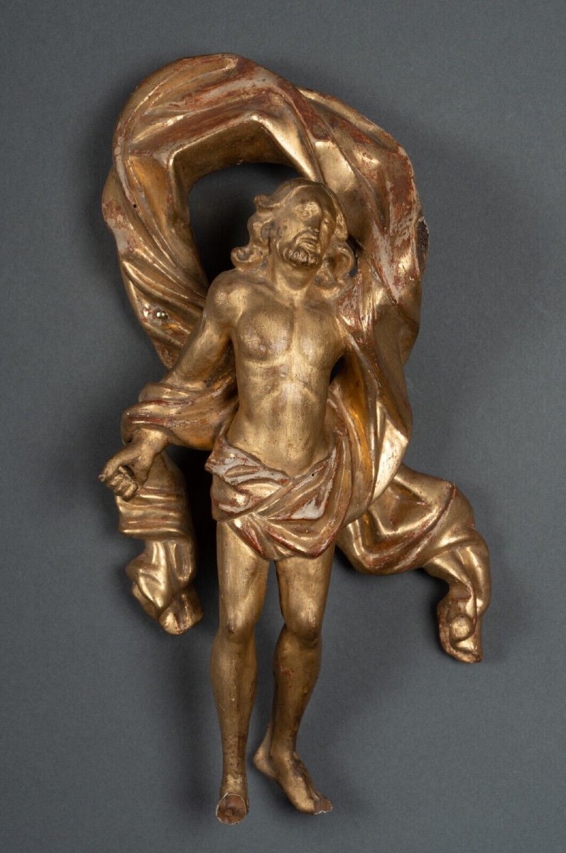 Resurrected Christ In Polychrome Carved Wood Gilded With 17th Century Leaf