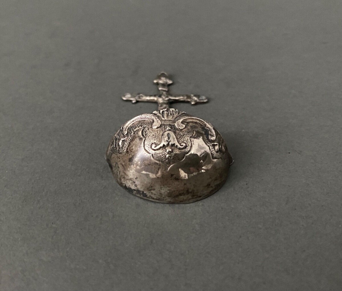 18th Century Silver Holy Water Font With Calvary Decoration-photo-4