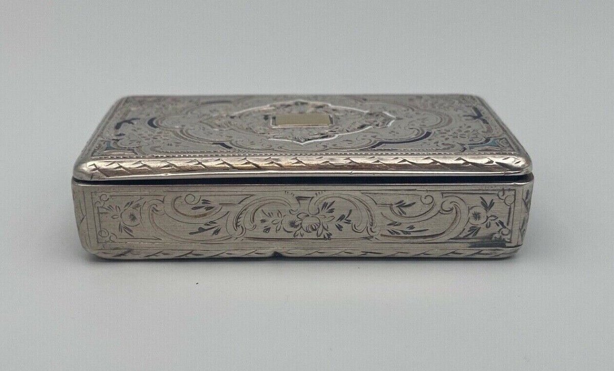 Early 19th Century Silver And Gold Snuffbox Richly Decorated With Engravings-photo-2