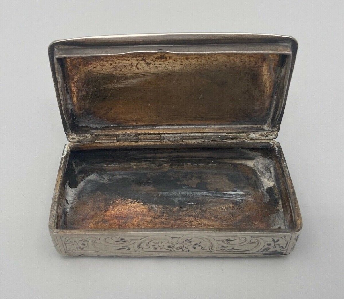 Early 19th Century Silver And Gold Snuffbox Richly Decorated With Engravings-photo-5