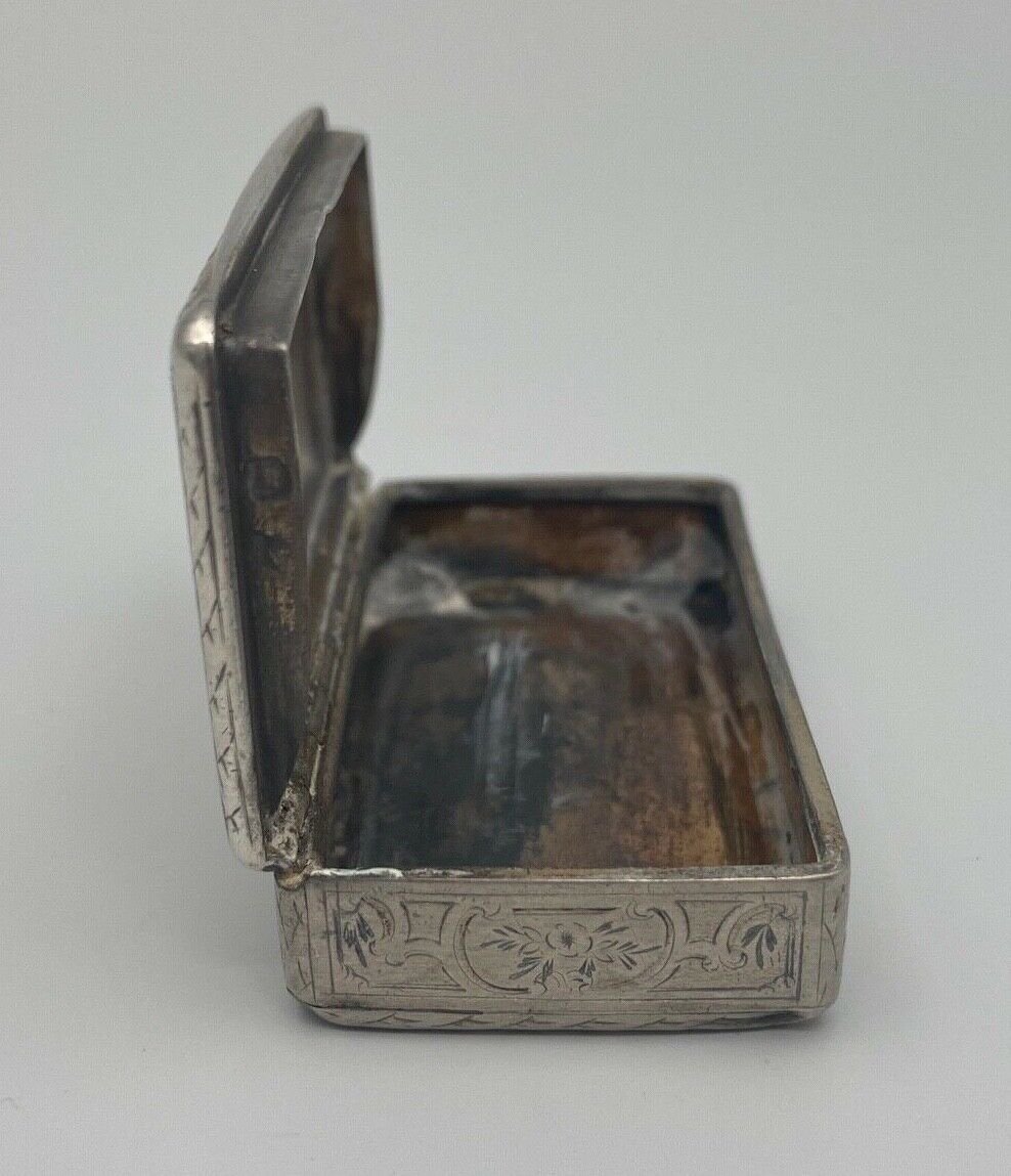 Early 19th Century Silver And Gold Snuffbox Richly Decorated With Engravings-photo-6