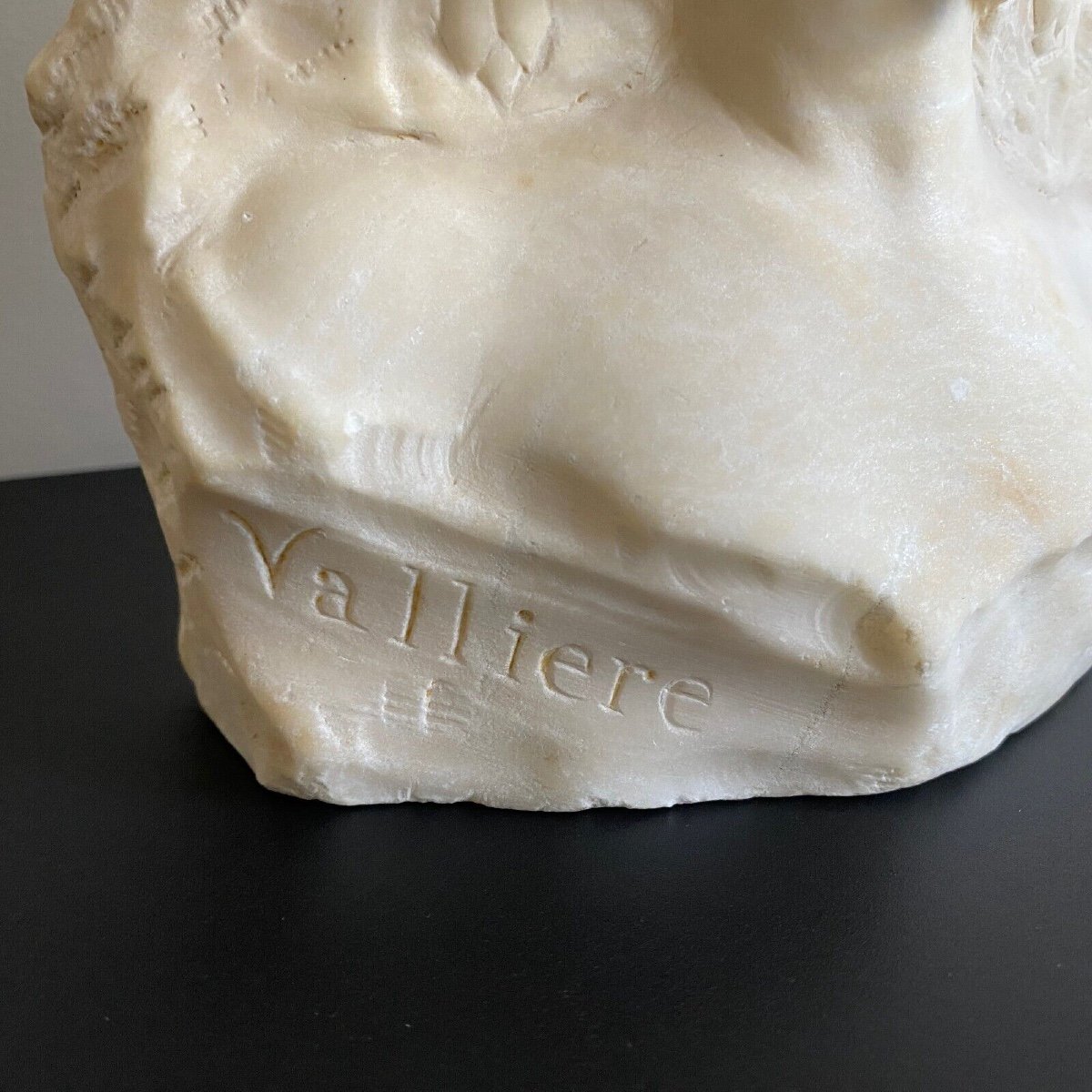 Marble Sculpture Representing La Vallière 20th Century By J. Morrini-photo-6