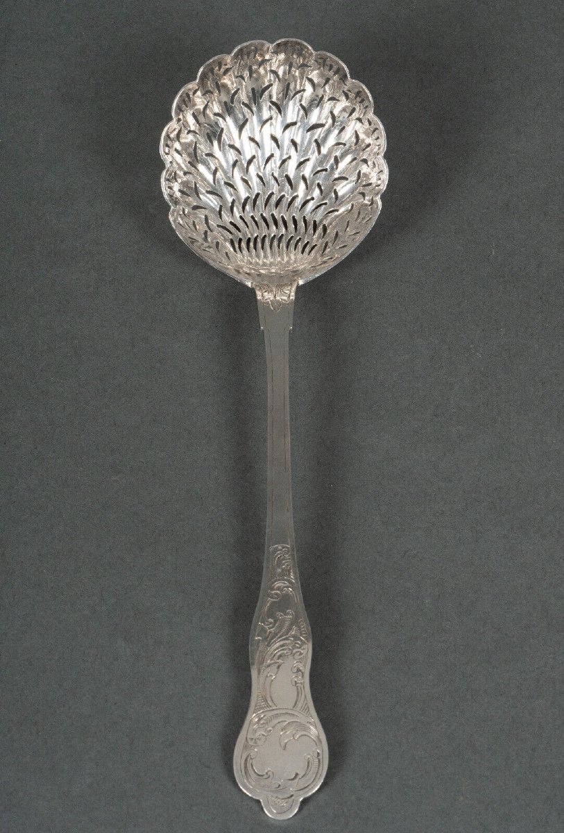 Sprinkling Spoon Goldsmith Rn Silver 53 Grams Rich Louis XV Decoration-photo-2