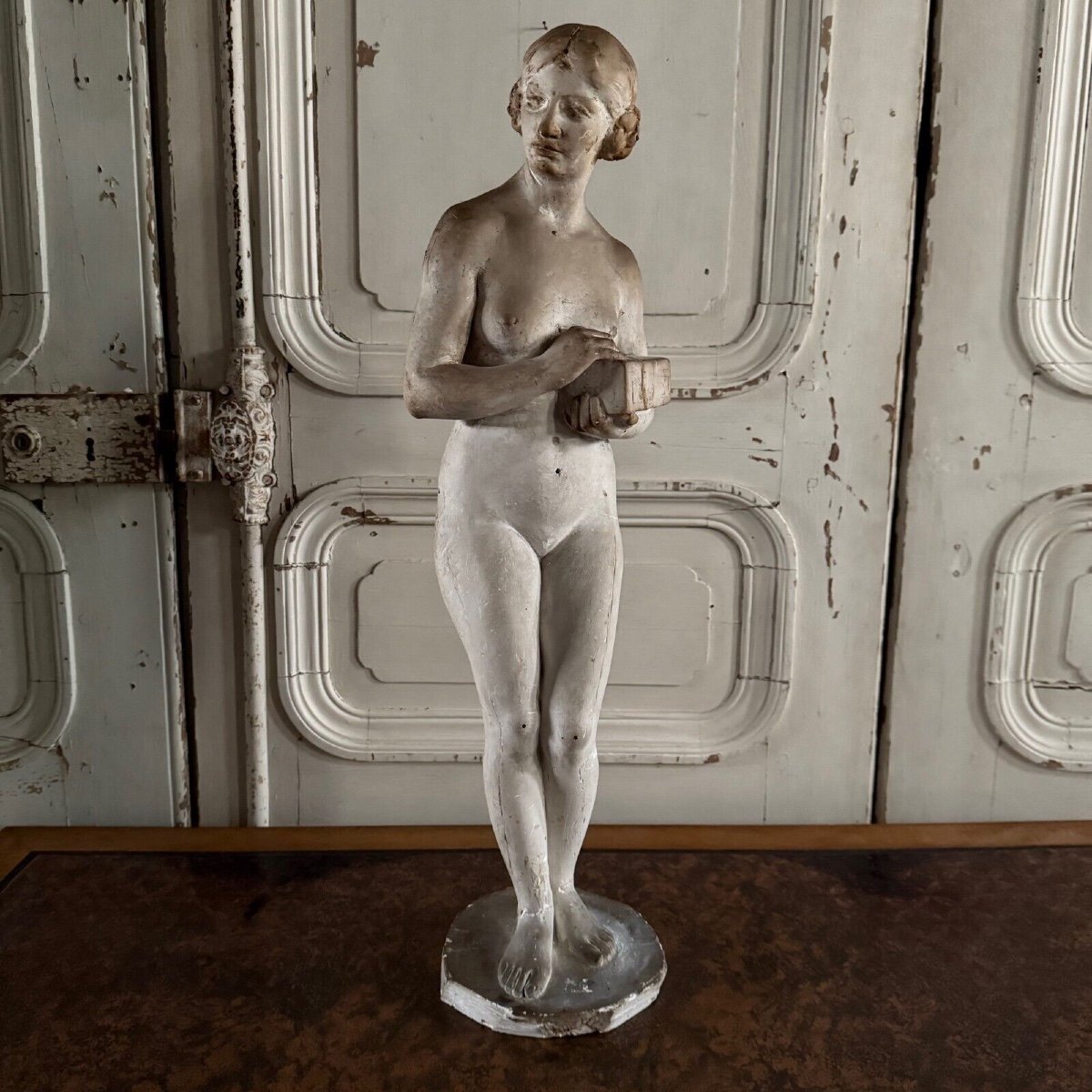 Statue plâtre d'atelier par Charles Filleul sujet féminin au coffret XXe