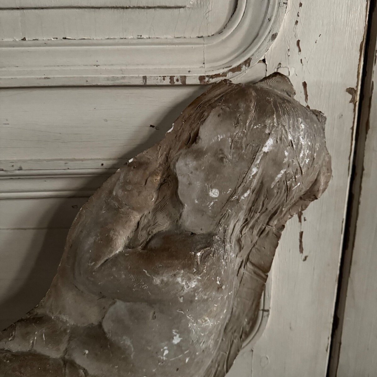 Bas-relief en plâtre représentant un bébé par Charles Filleul XXe-photo-2