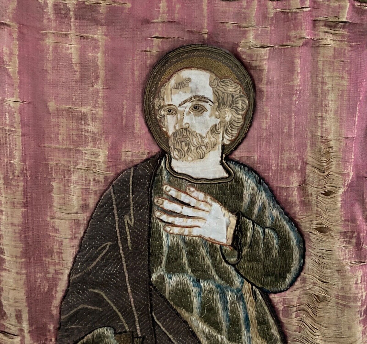 Tapestry Embroidery In Silk Thread Representing Saint Peter 17th Century-photo-2