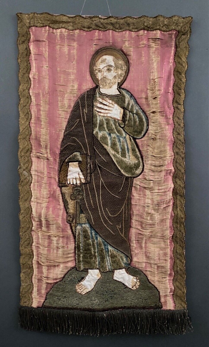 Tapestry Embroidery In Silk Thread Representing Saint Peter 17th Century