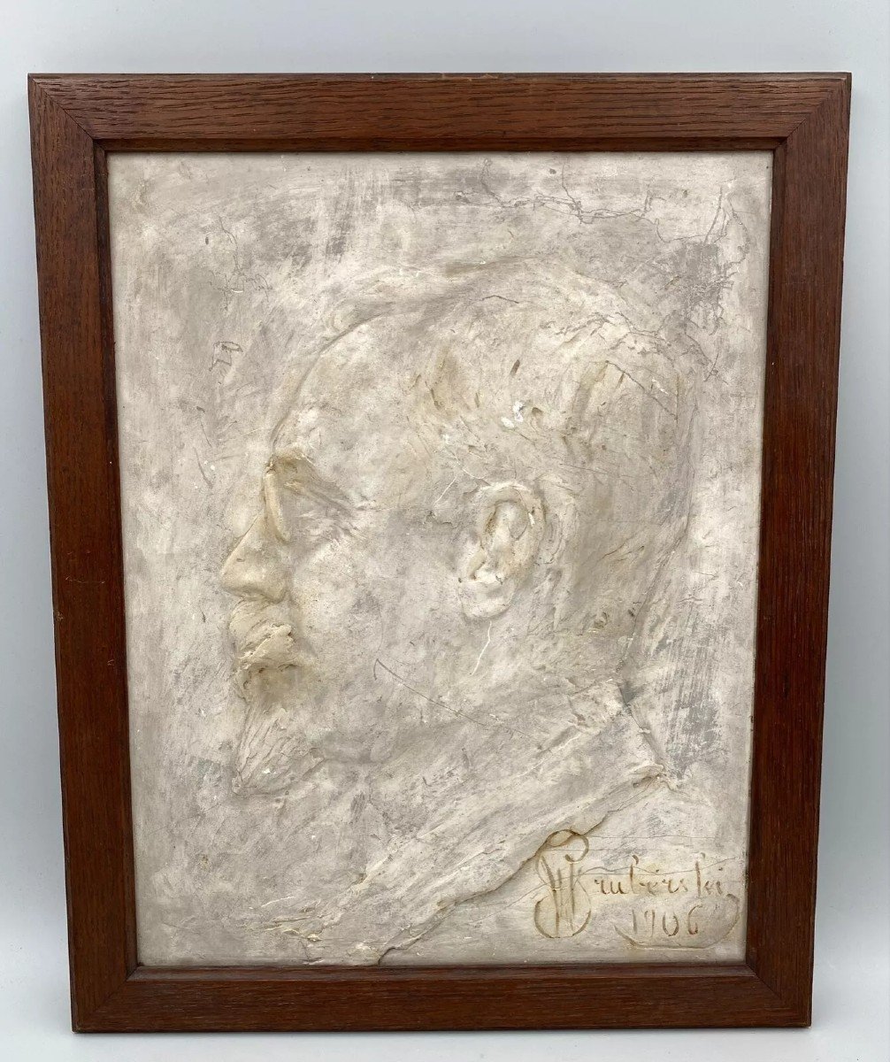 Bas-relief en plâtre par Wladyslaw Gruberski profil d'homme 1906