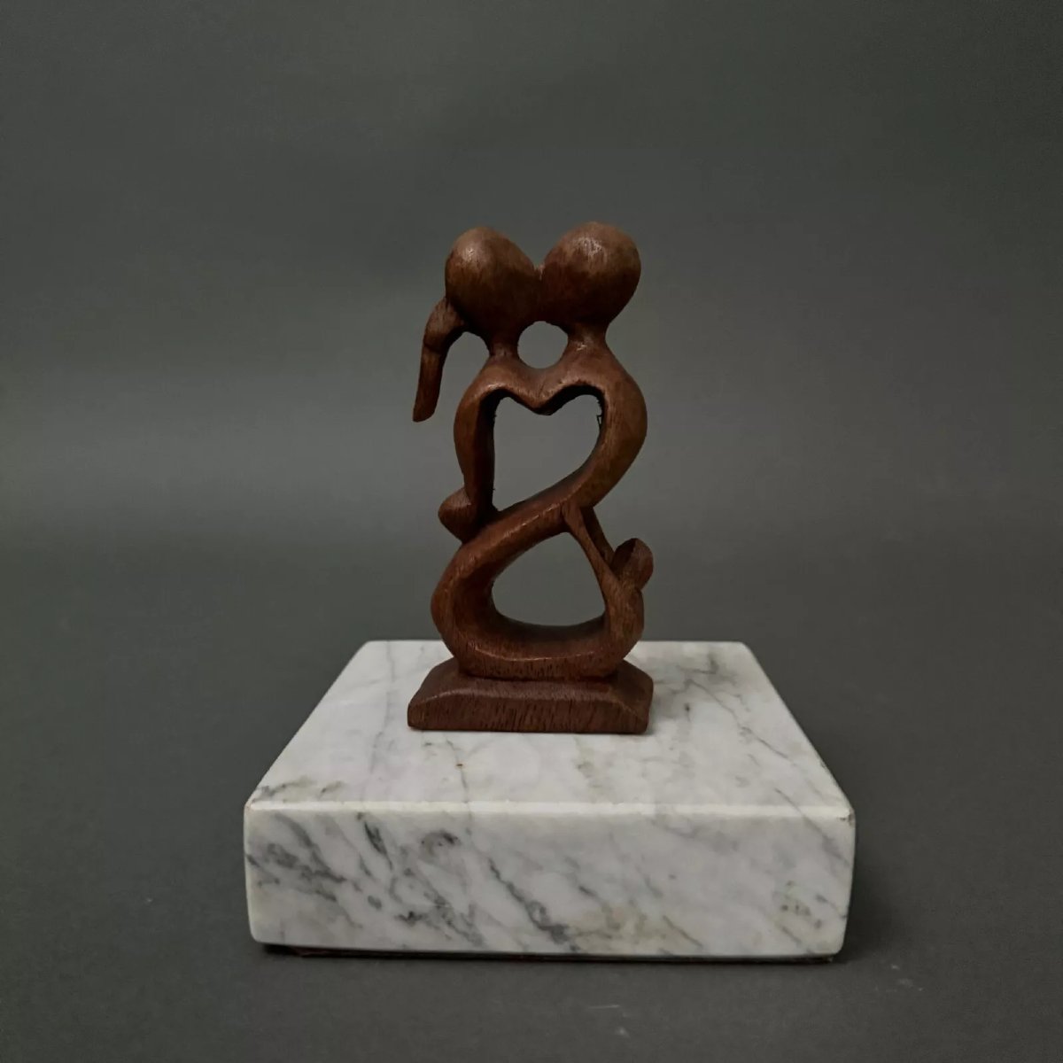 Monoxide Wood Sculpture By Calin Hentea, A Couple's Kiss-photo-2