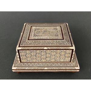 Oriental Cigarette Box In Mother-of-pearl Marquetry Twentieth Musical Box
