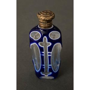 19th Century Baluster-shaped Blue Glass Salt Bottle