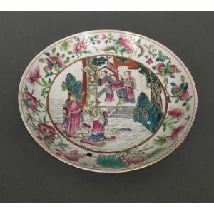 Canton Soup Plate 19th Century Rich Court Decor