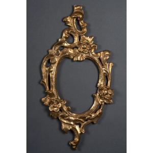 17th Century Frame In Gilded Wood With Flower Decoration